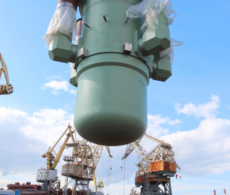 Первый из двух парогенерирующих блоков реакторной установки РИТМ-200 смонтирован на ледокол «Арктика»