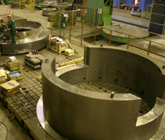 В Атомэнергомаше успешно провели контрольную сборку тепловой защиты самого мощного в мире исследовательского реактора на быстрых нейтронах