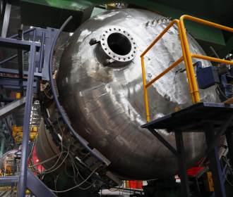 На Атоммаше завершили приварку днищ парогенератора для АЭС Руппур